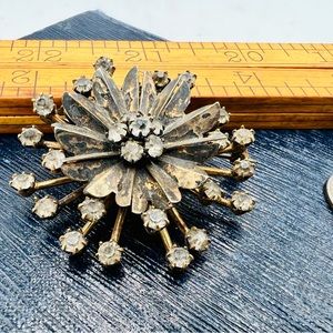 Vintage very tarnished 12K GF rhinestone burst star brooch pin steampunk